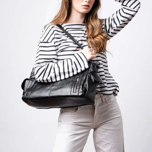 Timeless Everyday Tote – Elegant Spacious Shoulder Bag in Soft Vegan Leather